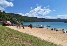 Plage de la Mercantine : que faire au bord du lac de Vouglans ? plage de la mercantine